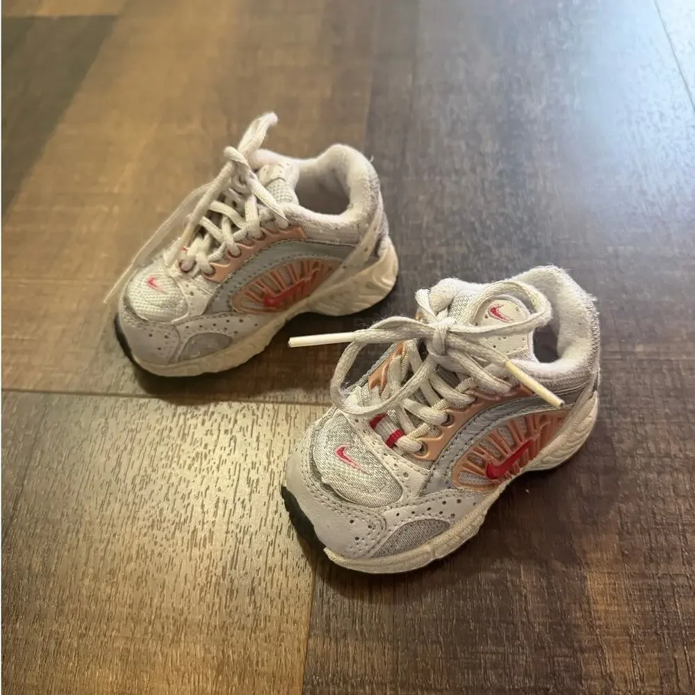 Nike Baby Sneakers Pink Gray Toddler Size 2.5C Athletic Shoes